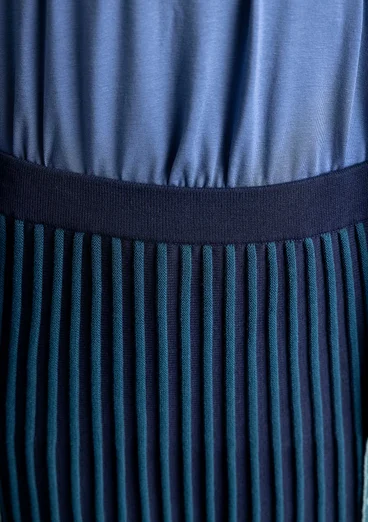 Knit skirt in organic/recycled cotton - dark indigo/dark petrol blue