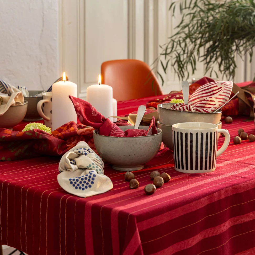 Pöytäliina "Alaska Sky" ekopuuvillaa - poppy