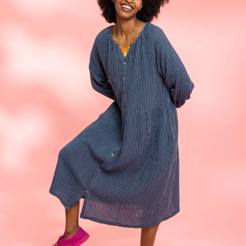 Robe à carreaux "Noira" en coton biologique - indigo
