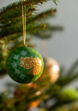 “Alaska Forest” papier-mâché baubles - grass green