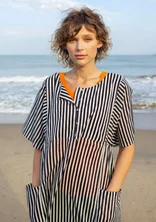 Vævet kjole "Reflexions" i økologisk bomuld - svart/halvblekt