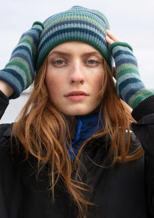 Recycled wool/lambswool beanie - light bottle green/striped