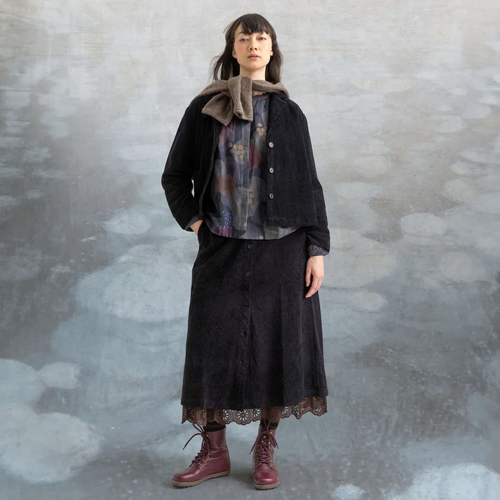 “Rime” corduroy skirt in organic cotton - black