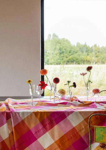 “Trellis” organic cotton tablecloth - dark peony