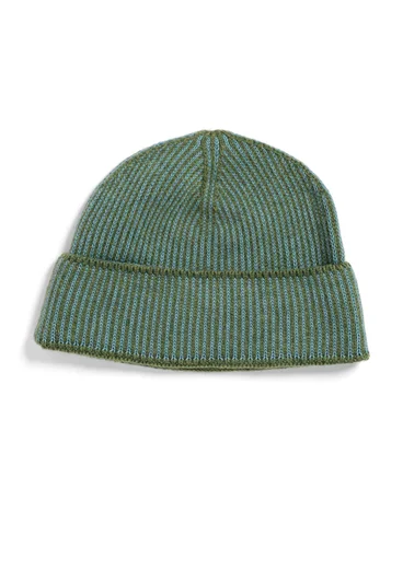Hat in lambswool/organic and recycled cotton - grass green/verona green