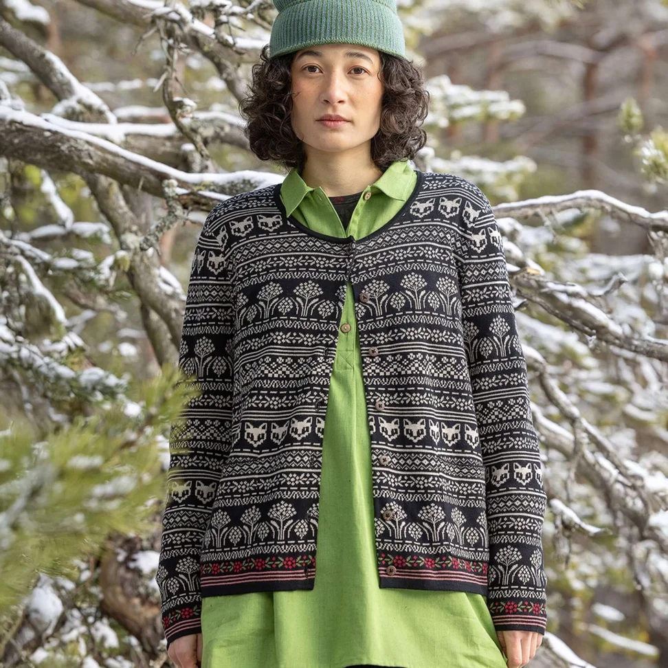 “Canwood” cardigan in organic/recycled cotton - black