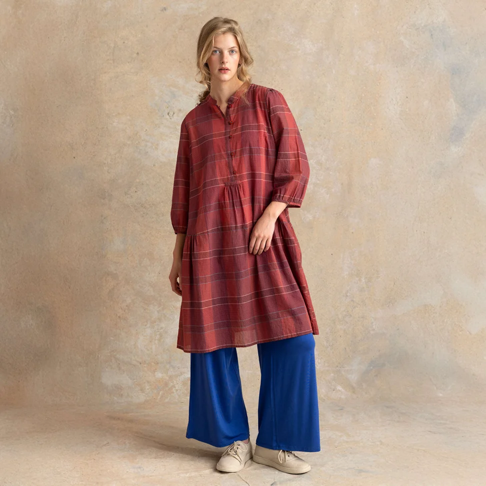 “Nora” woven dress in organic cotton - madder red