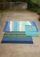 “Waves” rug in organic cotton - sea blue