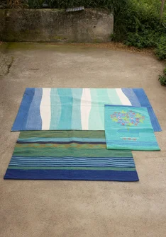 Tapis "Waves" en coton biologique - bleu océan