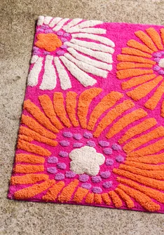 “Poppies” organic cotton bath mat - dark peony