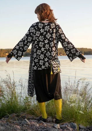 “Flora-Li” cardigan in organic/recycled cotton - black