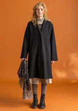 Coat in a wool blend - black
