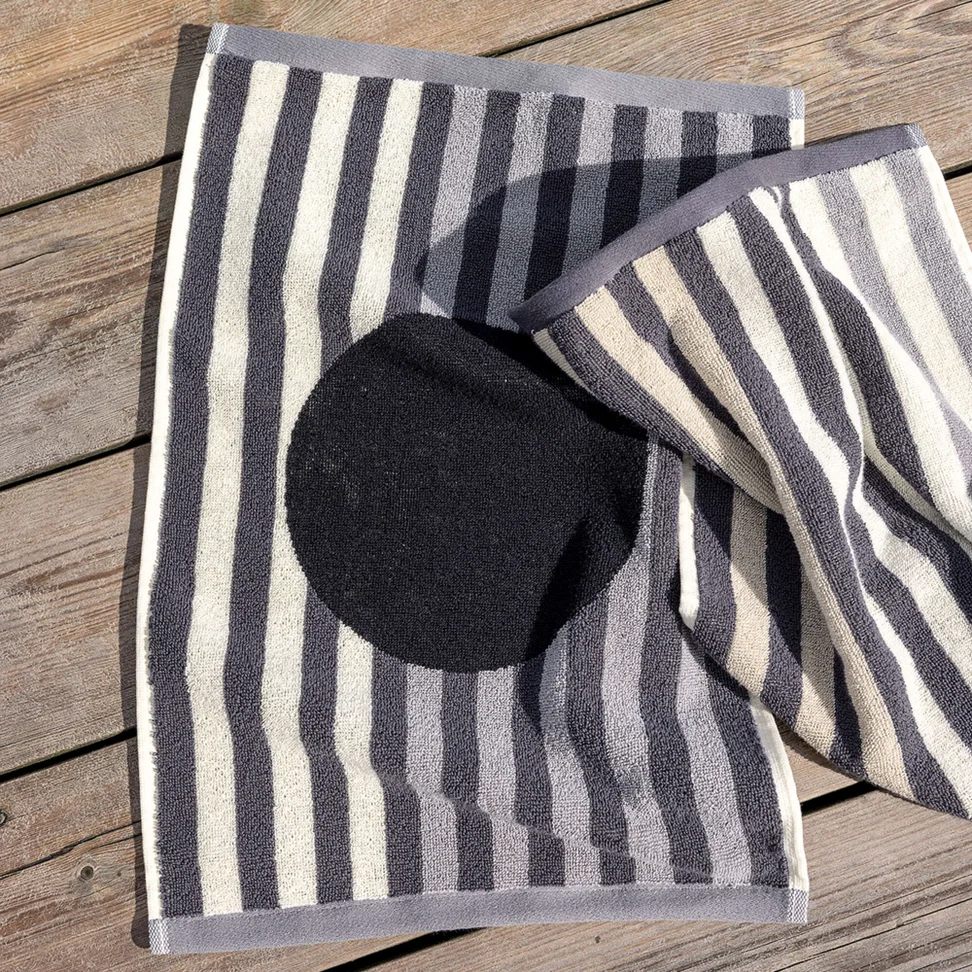 “Sunset” organic cotton guest towel, 2-pack - black