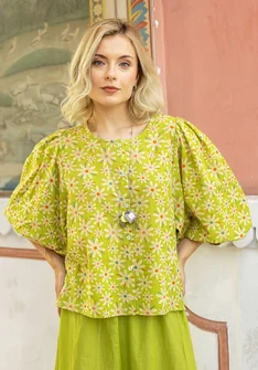 Blus "Flower meadow" i ekologisk bomull - kiwi