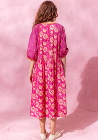 Robe "Malli" en coton biologique tissé - pivoine foncé