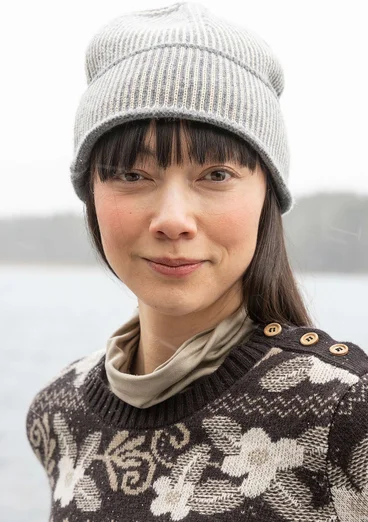 Hat in lambswool/organic and recycled cotton - graphite/dark natural