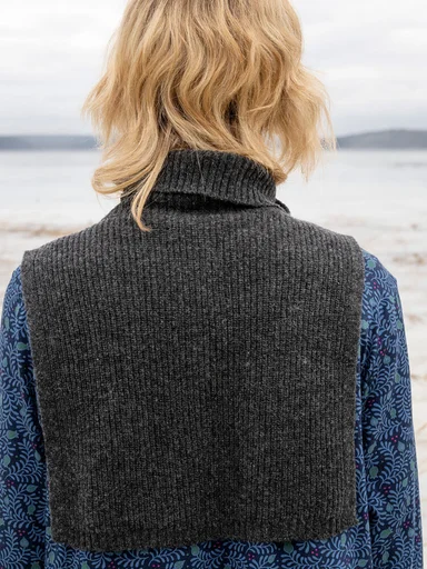 Turtleneck dickey in recycled wool