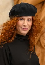 Knitted and felted lambswool blend beret - black