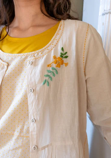 Blouse d’artiste « Shimla » en coton biologique/lin - lait d'amande