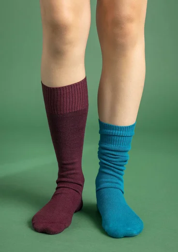 Chaussettes hautes en coton biologique uni - aubergine