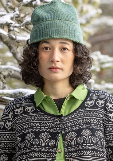 Hat in lambswool/organic and recycled cotton - grass green/verona green
