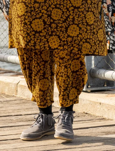 Pantalon "Emily" en velours de coton biologique/polyester recyclé - mûrier noir
