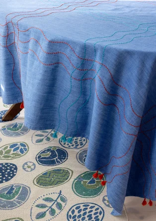 “Stitches” tablecloth in organic cotton - flax blue