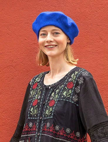 Knitted beret in felted organic wool - klein blue