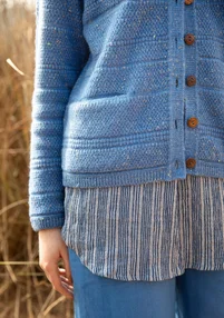 Cardigan in wool - flax blue