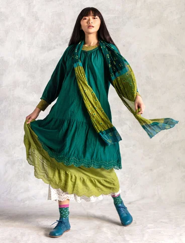Vävd klänning i ekologisk bomull - buteljgrön