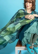 Garnfärgad sjal "Cleo" i ull - indigoblå