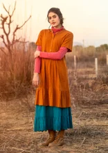 Trikåklänning i ekologisk bomull - bärnsten