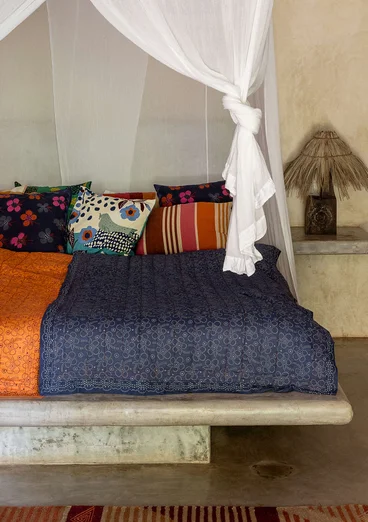 Block-printed “Peru” throw in organic cotton - indigo