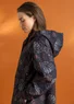 Veste de pluie ”Hedda” en coton biologique tissé (noir/motif XXL)