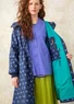 Parka "Francis" en coton biologique tissé (indigo foncé/motif S)