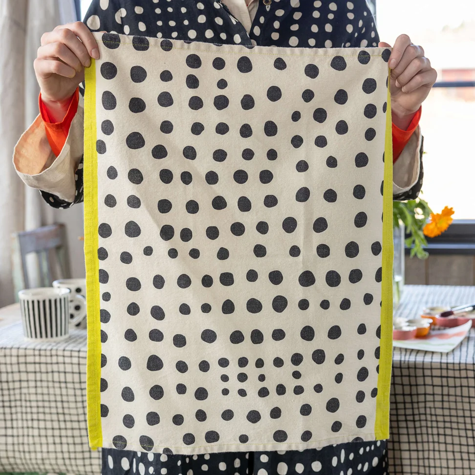 “Play” kitchen towel in organic cotton - feather