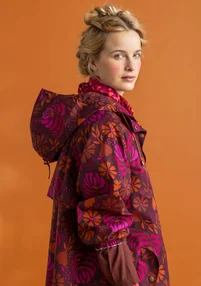 Veste de pluie ”Hedda” en coton biologique tissé - aubergine/motif