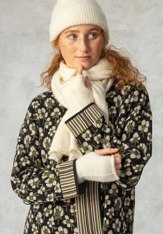 Knit scarf in an alpaca blend - ecru