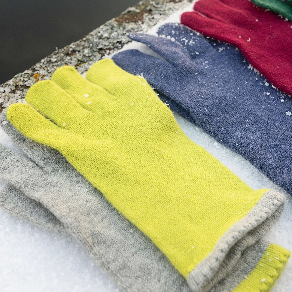 Wool gloves - lime green