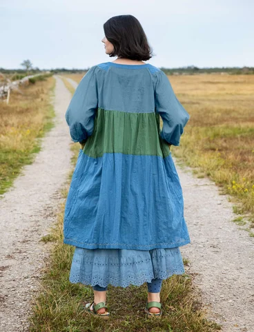 Vevd kjole «Desert» i økologisk bomull - grønn indigo