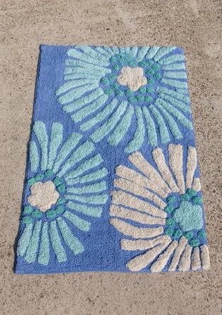 “Poppies” bathroom mat in organic cotton - sea blue