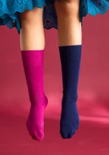 Solid-colored knee-highs in organic cotton  - cerise