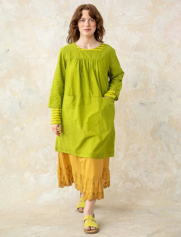 Vevd kjole i økologisk bomull - asparges