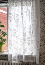 “Flower pots” organic cotton short curtain - light ecru
