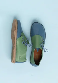 Walking shoe in nappa - elm green