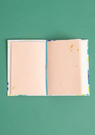 “Brush” fabric-covered paper notebook - white