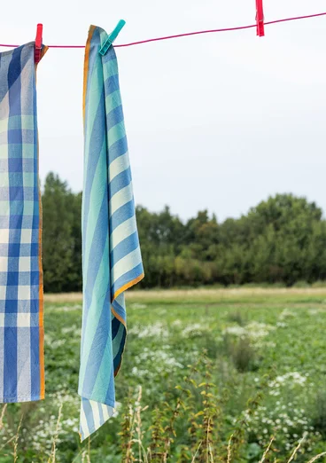 “Wire” organic cotton tea towel - meadow stream