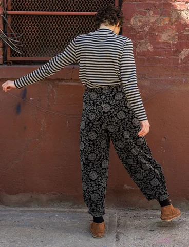 “Emily” velour pants in organic cotton/recycled polyester - black