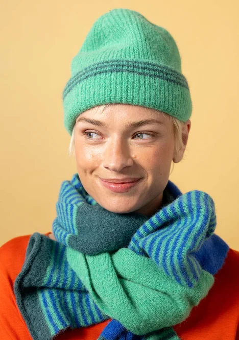 “Stripe” scarf in an alpaca blend - lotus green