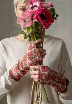 “Anemone” fingerless gloves in organic wool - dark lily